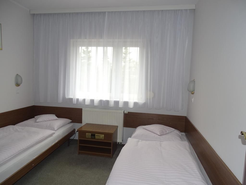Motel 2000 Стеншев Екстер'єр фото