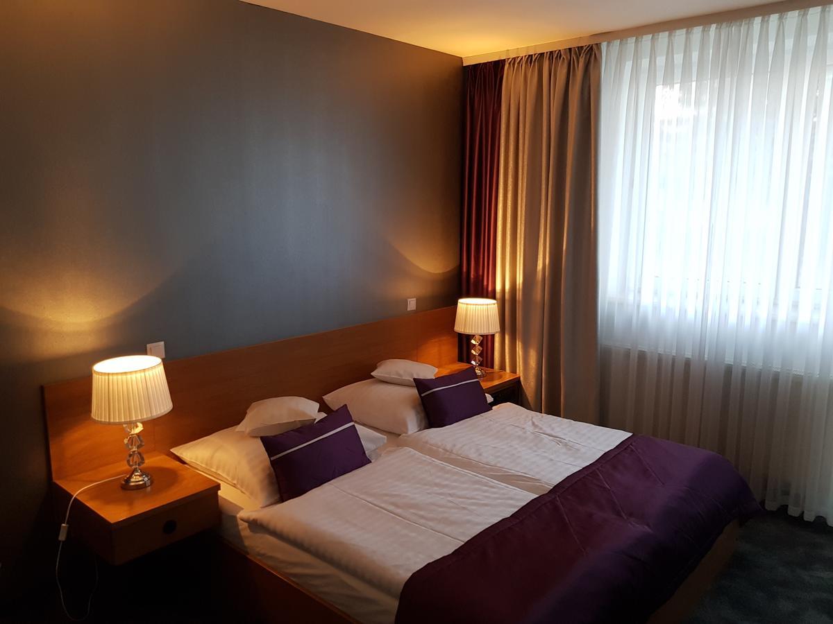Motel 2000 Стеншев Екстер'єр фото