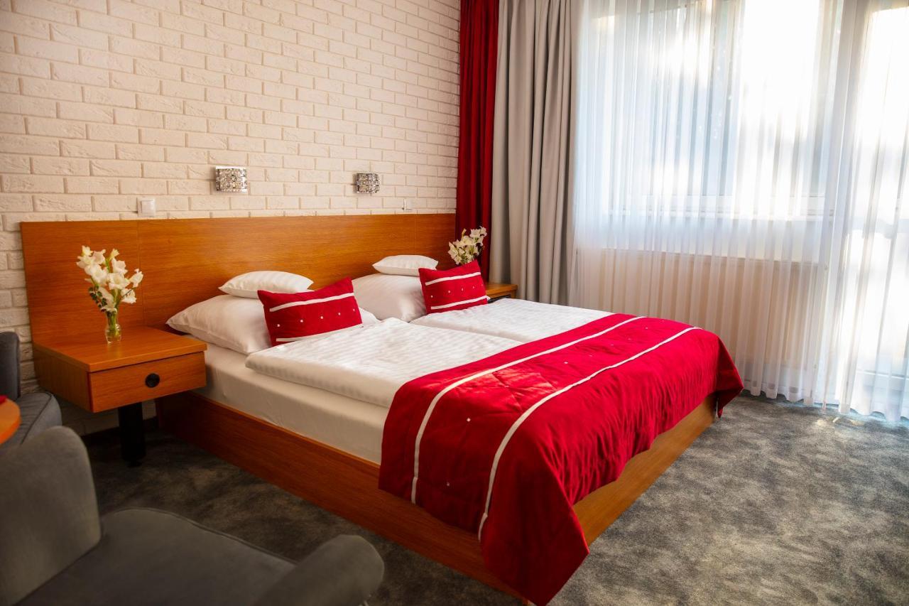 Motel 2000 Стеншев Екстер'єр фото